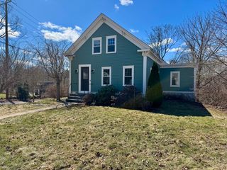 20 South St, Plainville, MA 02762