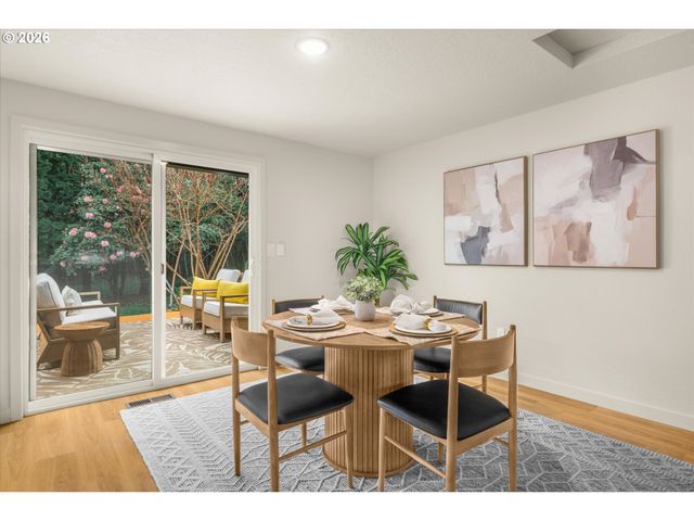 657 Sw 7TH St, Gresham, OR 97080