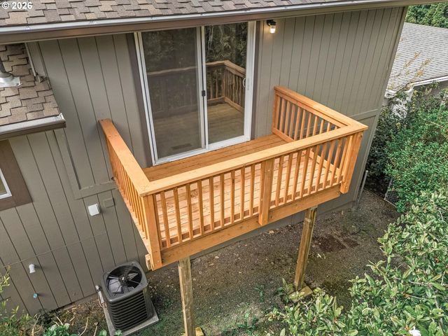 657 Sw 7TH St, Gresham, OR 97080