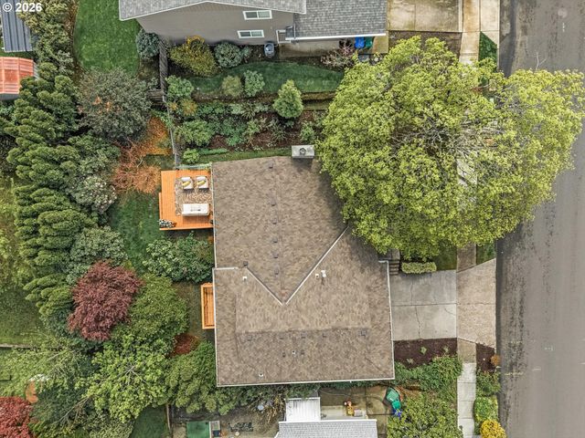 657 Sw 7TH St, Gresham, OR 97080