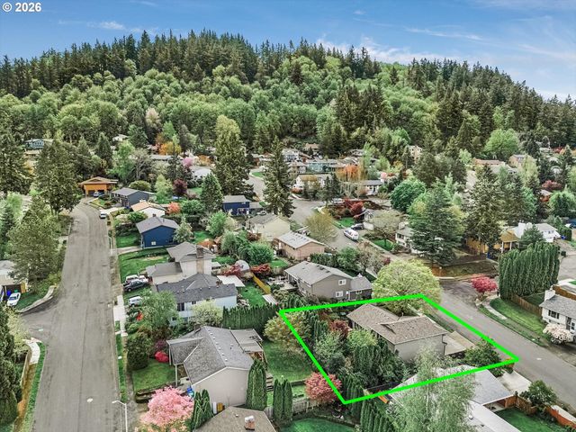 657 Sw 7TH St, Gresham, OR 97080