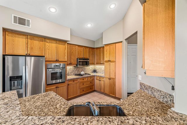 76948 Kybar Road, Palm Desert, CA 92211