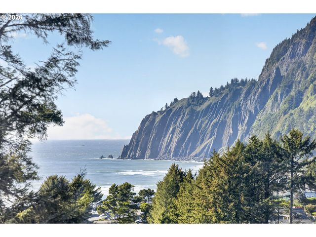 900 Greenridge St, Manzanita, OR 97130