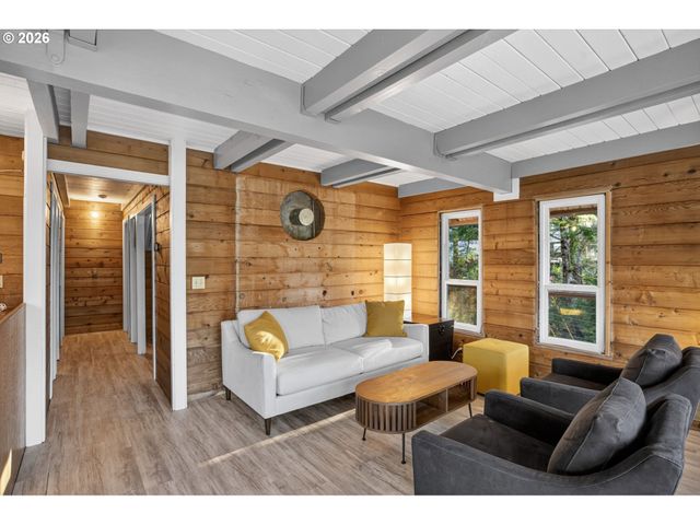 900 Greenridge St, Manzanita, OR 97130