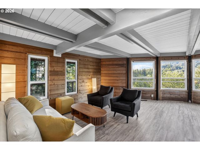 900 Greenridge St, Manzanita, OR 97130