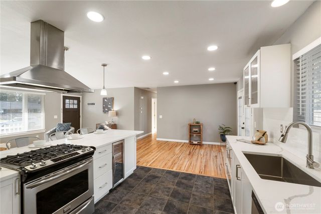 2816 S 299th Place, Federal Way, WA 98003