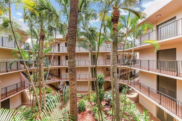 8500 SW 133rd Ave Rd 216, Miami, FL 33183