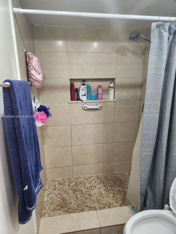 8500 SW 133rd Ave Rd 216, Miami, FL 33183