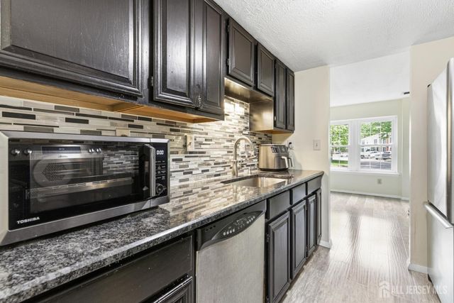 64 Cottonwood Court 64, South Brunswick, NJ 08852