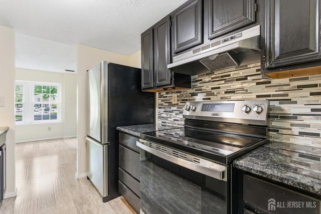64 Cottonwood Court 64, South Brunswick, NJ 08852