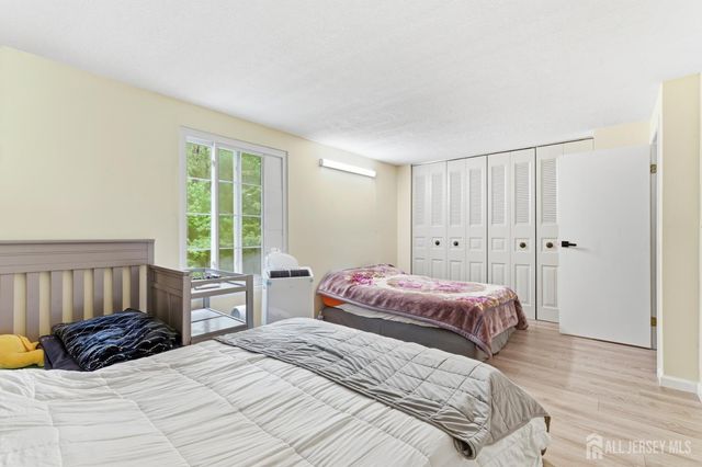 64 Cottonwood Court 64, South Brunswick, NJ 08852