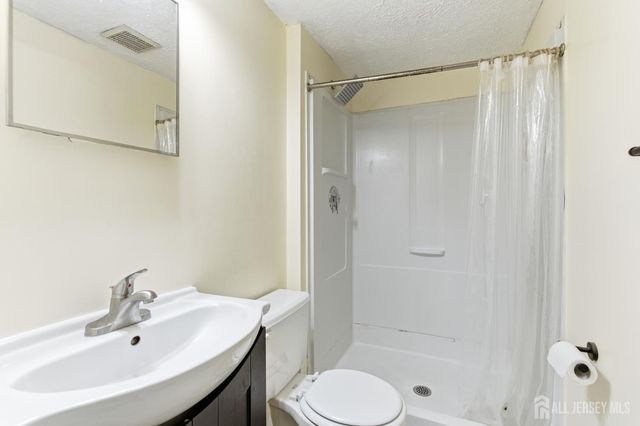 64 Cottonwood Court 64, South Brunswick, NJ 08852