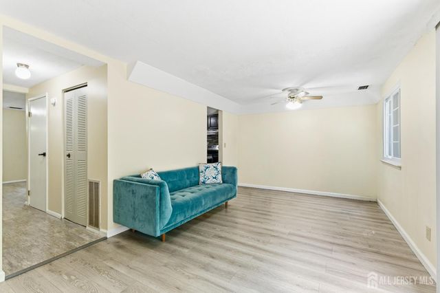64 Cottonwood Court 64, South Brunswick, NJ 08852