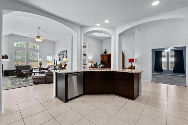 4907 Autumn Hills Trail, Pearland, TX 77584