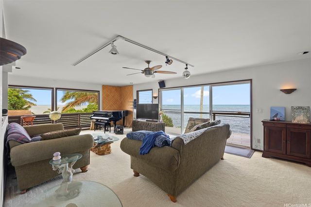 67-003 Kahaone Place, Waialua, HI 96791