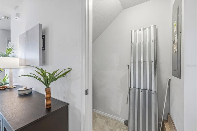 9341 AMERICAN HICKORY LANE, Riverview, FL 33578