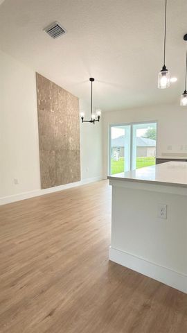 17 MALAUKA RUN DRIVE, Ocklawaha, FL 32179