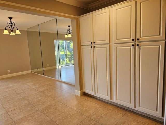 2886 E Fernley Dr Drive E 1, West Palm Beach, FL 33415
