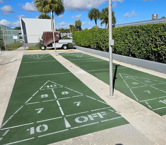 2886 E Fernley Dr Drive E 1, West Palm Beach, FL 33415