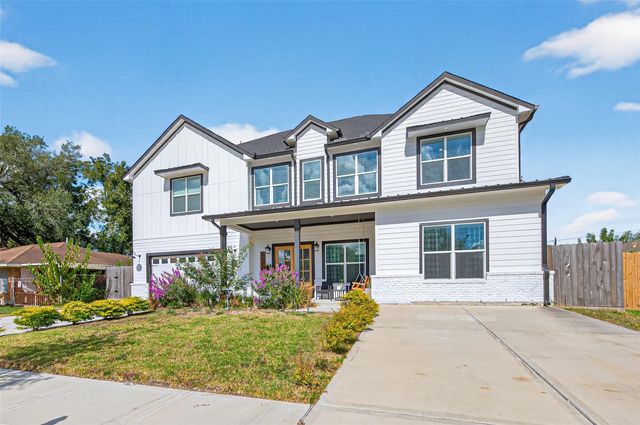 8006 Longridge Drive, Houston, TX 77055