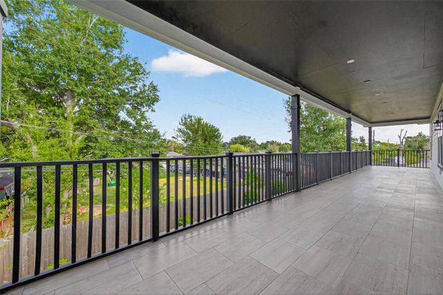 8006 Longridge Drive, Houston, TX 77055