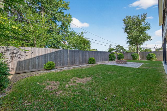 8006 Longridge Drive, Houston, TX 77055