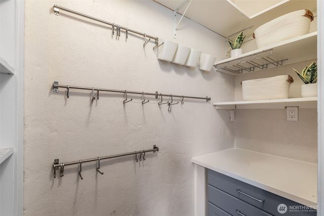 8254 Interlake Avenue N, Seattle, WA 98103