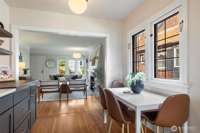 8254 Interlake Avenue N, Seattle, WA 98103