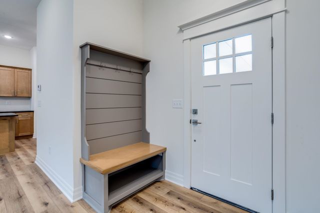 9010 E 33rd Cir S, Wichita, KS 67210