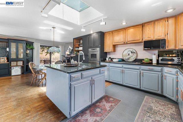 4767 Bel Roma Rd, Livermore, CA 94551
