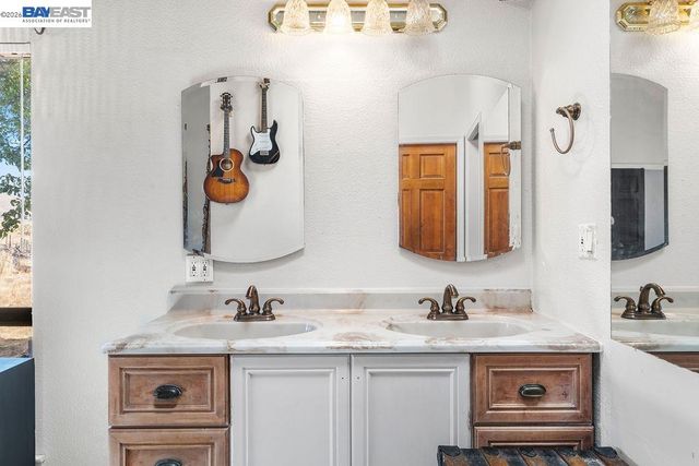 4767 Bel Roma Rd, Livermore, CA 94551