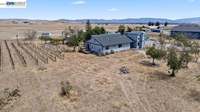 4767 Bel Roma Rd, Livermore, CA 94551
