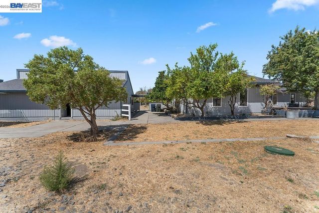 4767 Bel Roma Rd, Livermore, CA 94551