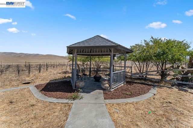 4767 Bel Roma Rd, Livermore, CA 94551
