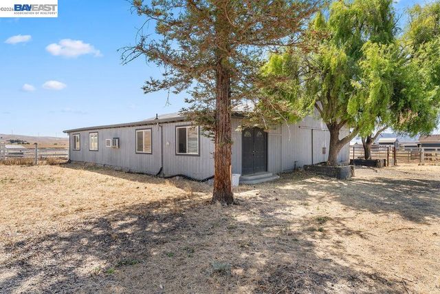 4767 Bel Roma Rd, Livermore, CA 94551