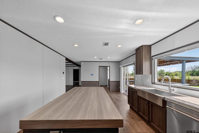 20766 Joe Paul, Chandler, TX 75758