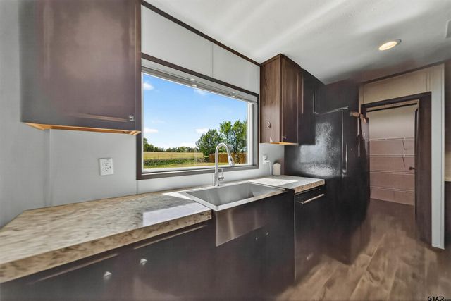 20766 Joe Paul, Chandler, TX 75758