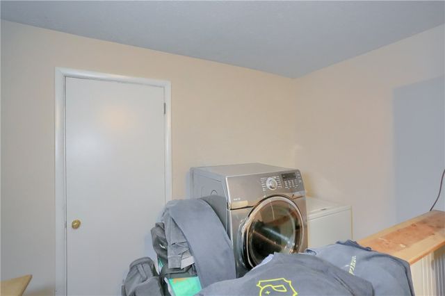 517 Ridge Avenue, Carnegie, PA 15106