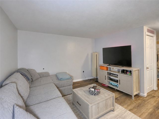 517 Ridge Avenue, Carnegie, PA 15106