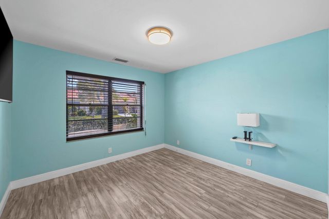 41 Bethesda Park Circle K41, Boynton Beach, FL 33435