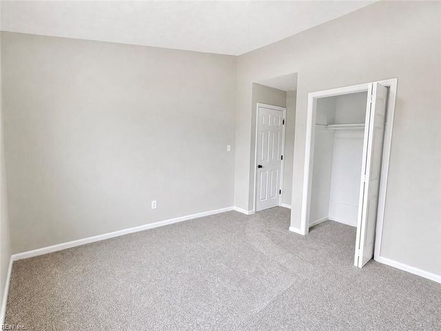 20 Cantamar CT, Hampton, VA 23664