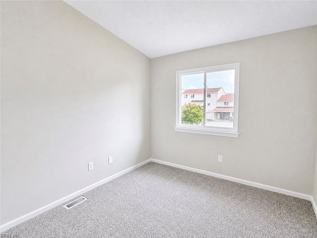 20 Cantamar CT, Hampton, VA 23664