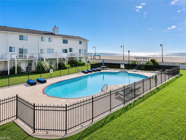 20 Cantamar CT, Hampton, VA 23664