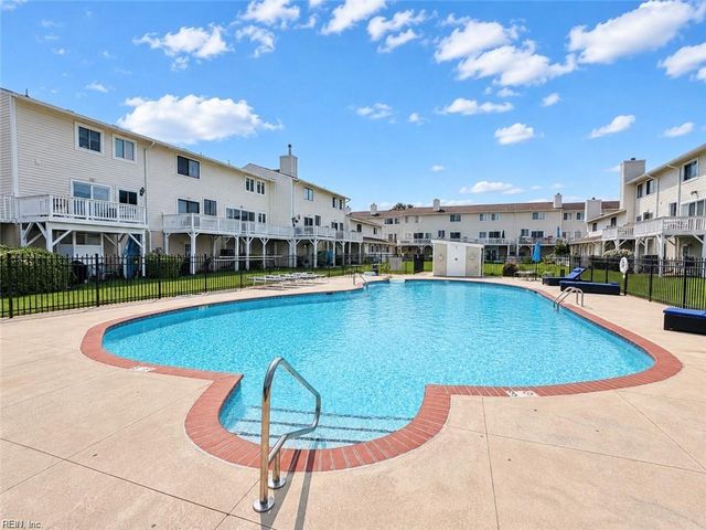 20 Cantamar CT, Hampton, VA 23664