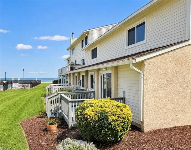 20 Cantamar CT, Hampton, VA 23664