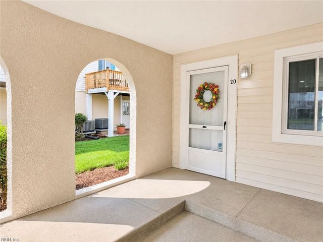 20 Cantamar CT, Hampton, VA 23664