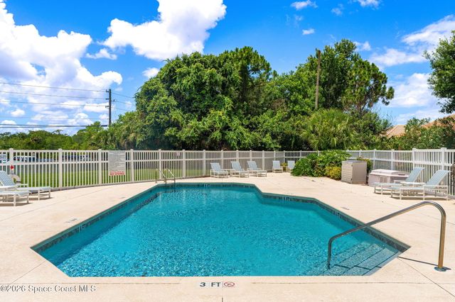 8064 Kingswood Way, Melbourne, FL 32940