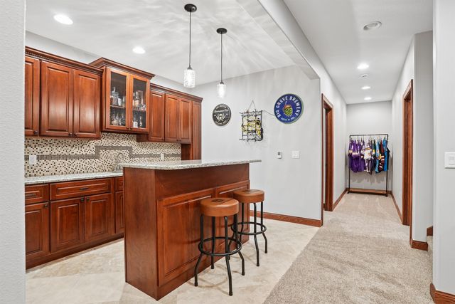 1711 Greenhill Drive, Cedar Falls, IA 50613