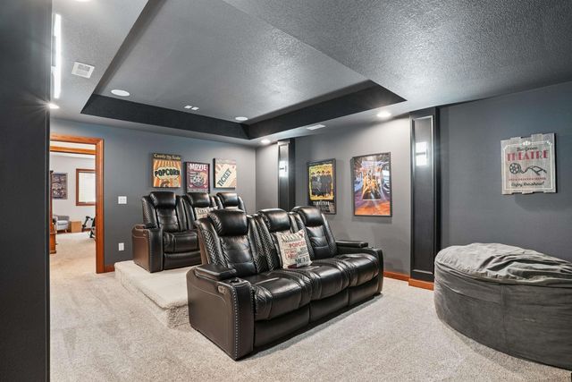 1711 Greenhill Drive, Cedar Falls, IA 50613