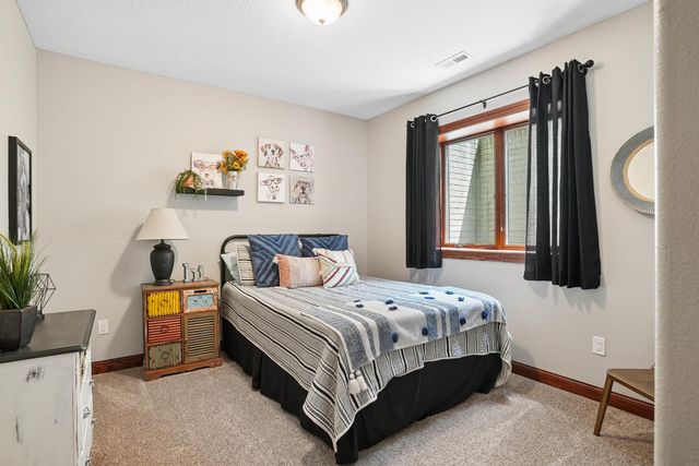 1711 Greenhill Drive, Cedar Falls, IA 50613